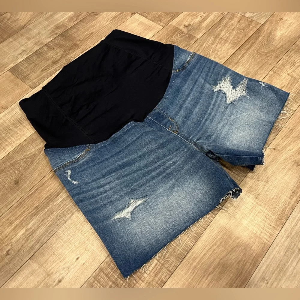 Isabel Maternity Over Belly Medium Wash Distressed Midi Jean Shorts Size 6